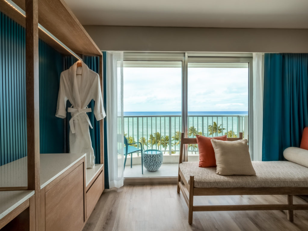 King bed Premium Oceanfront